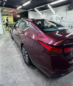 نيسان ألتيما